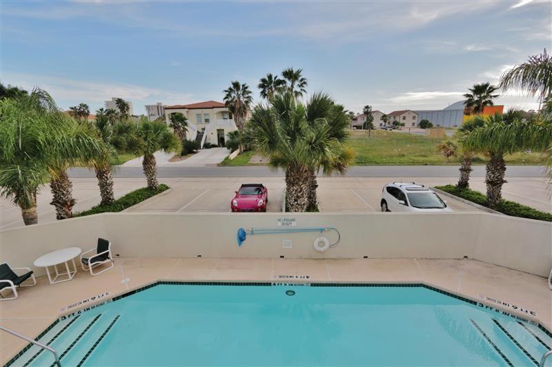 South Padre Island Condo With Pool Access And Balcony! Exterior photo